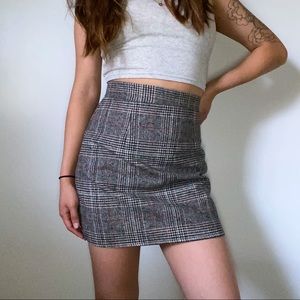gray plaid skirt